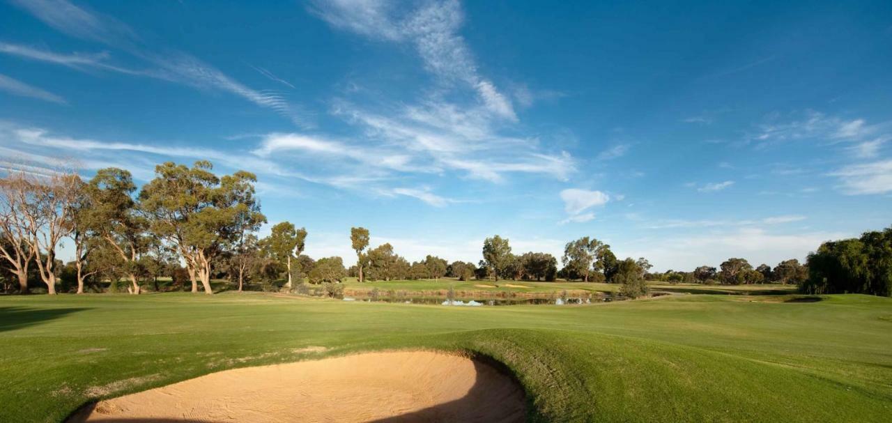 Bridges On Meninya Motel & Apartments Moama Εξωτερικό φωτογραφία